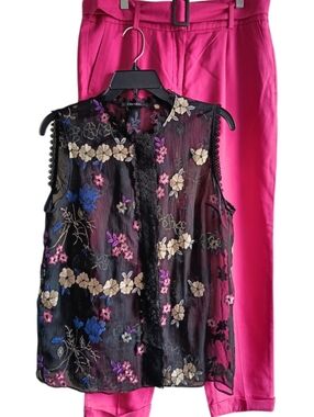 2 pcs Outfit T Tahari Black Sheer Floral-Embroidered Camisole & RW&CO Pink Pants